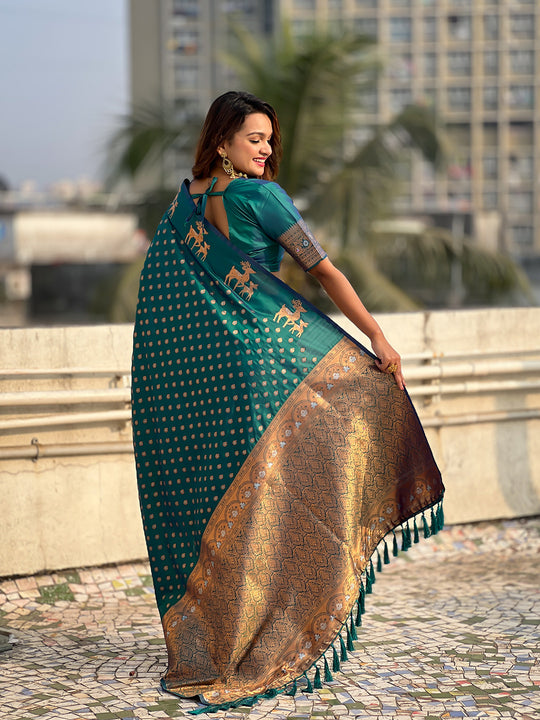 Bottle Green Silk Blend Saree With Blouse Piece