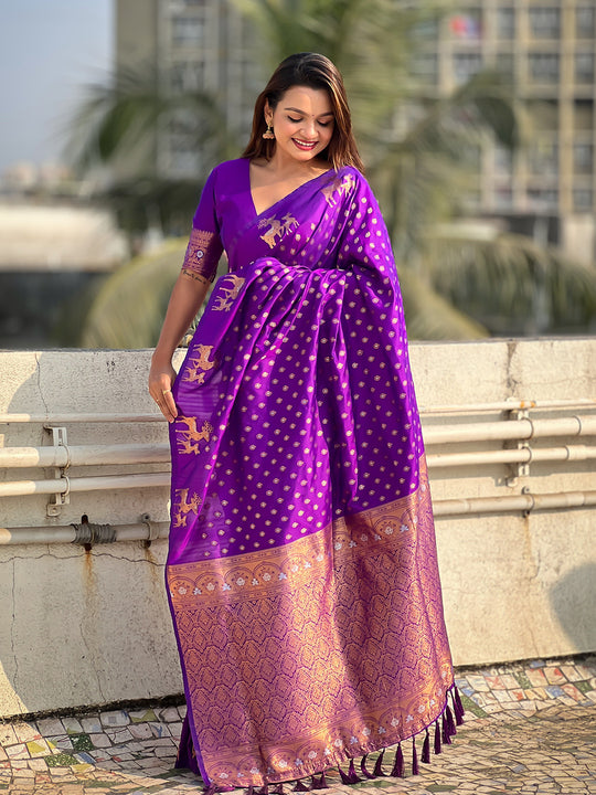 Violet Silk Blend Saree With Blouse Piece