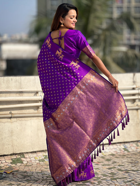 Violet Silk Blend Saree With Blouse Piece