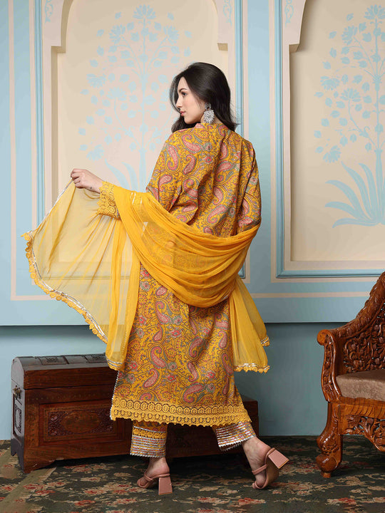 Women Floral Printed Regular Thread Work Kurta with Trousers & With Dupatta