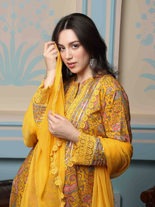 Women Floral Printed Regular Thread Work Kurta with Trousers & With Dupatta