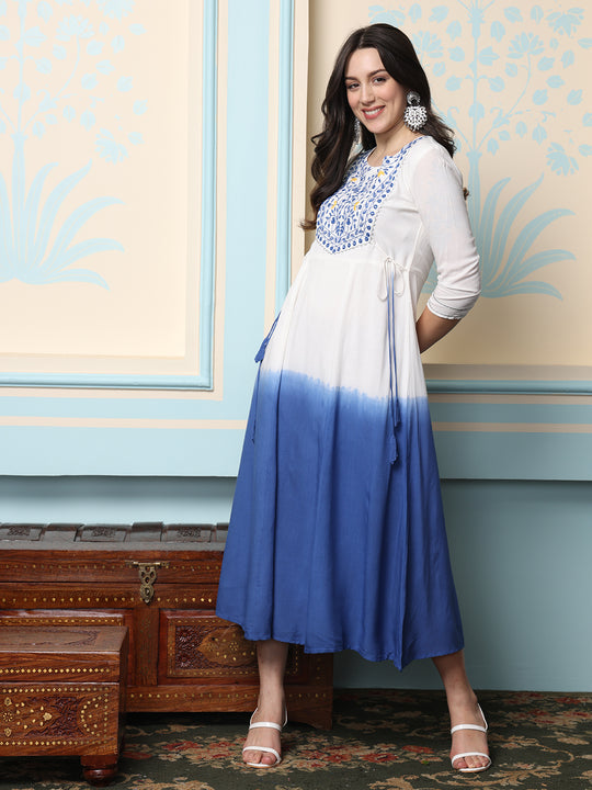 Women Embroidered Thread Work Kurta