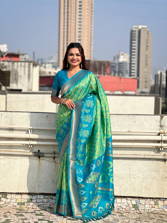 Green Banarasi Silk Blend Saree With Blouse Piece