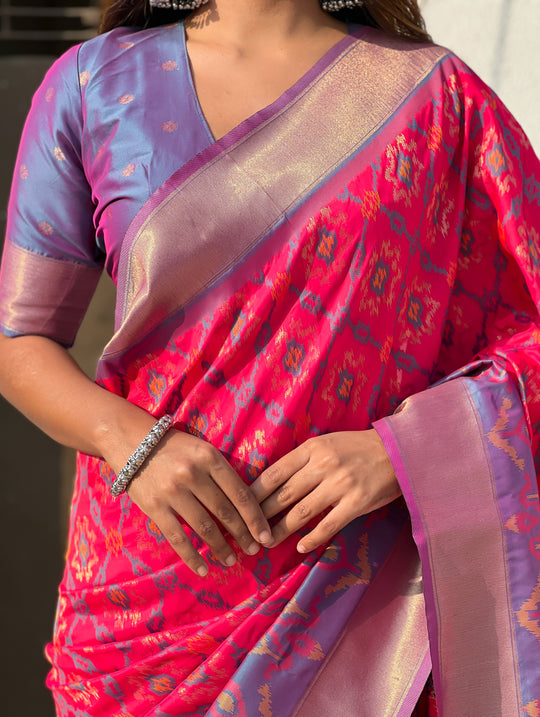 Pink Banarasi Silk Blend Saree With Blouse Piece