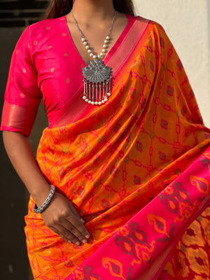 Red Banarasi Silk Blend Saree With Blouse Piece