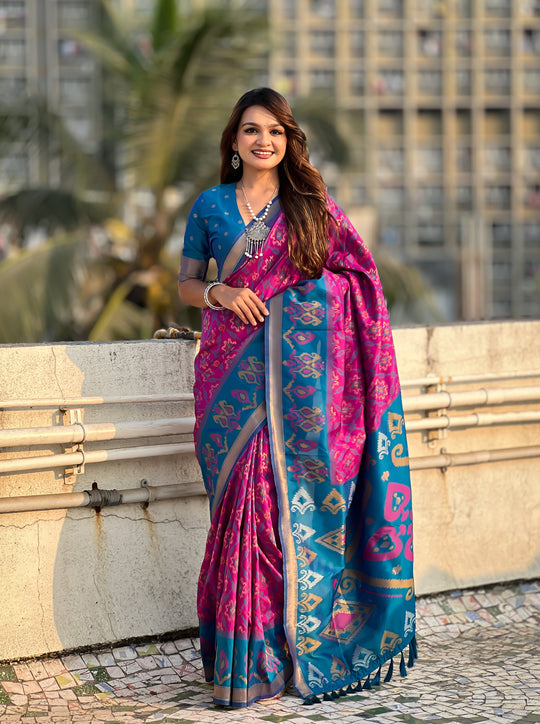 Cherry Banarasi Silk Blend Saree With Blouse Piece