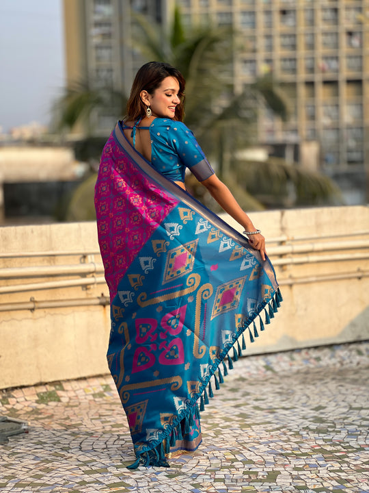 Cherry Banarasi Silk Blend Saree With Blouse Piece