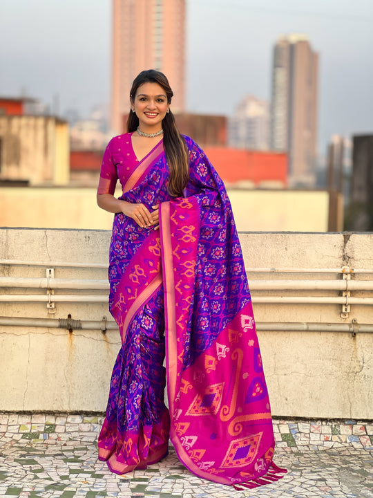 Wine Banarasi Silk Blend Saree With Blouse Piece