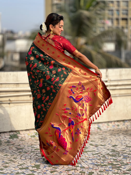 Green Banarasi Silk Blend Saree With Blouse Piece