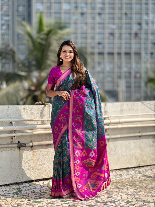 Grey Banarasi Silk Blend Saree With Blouse Piece