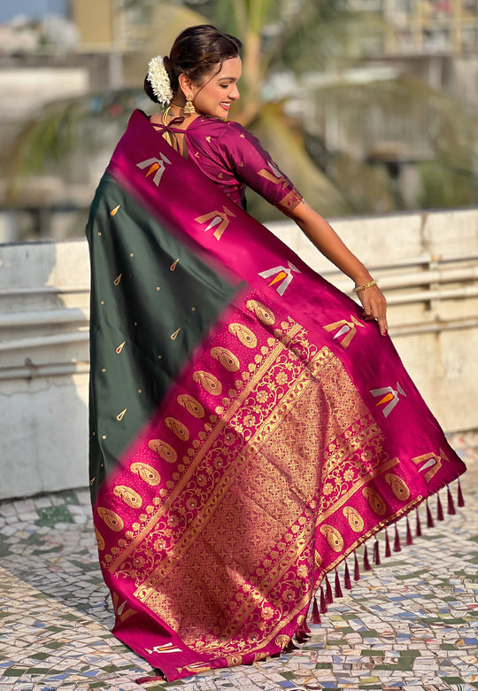 Black Banarasi Silk Blend Saree With Blouse Piece