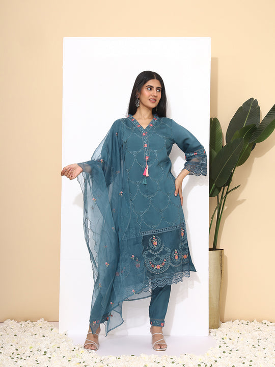 Floral Embroidered Regular Thread Work Pure Cotton Kurta with Trousers & Dupatta