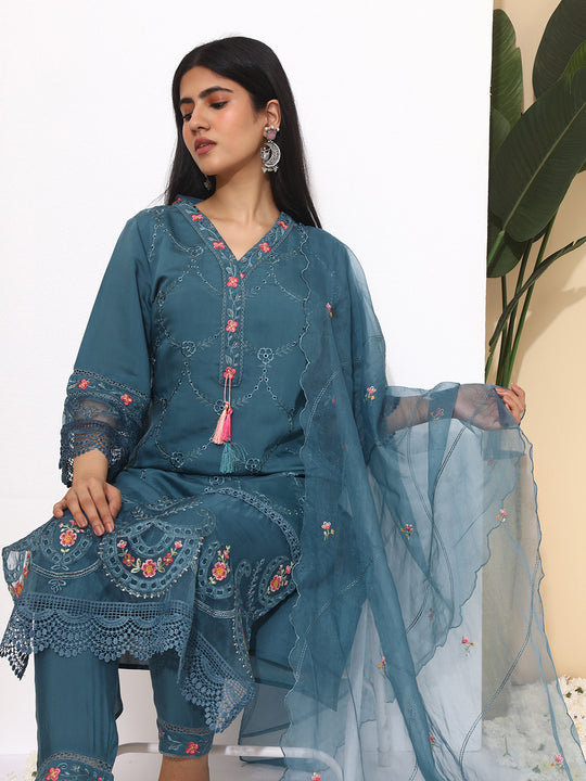 Floral Embroidered Regular Thread Work Pure Cotton Kurta with Trousers & Dupatta