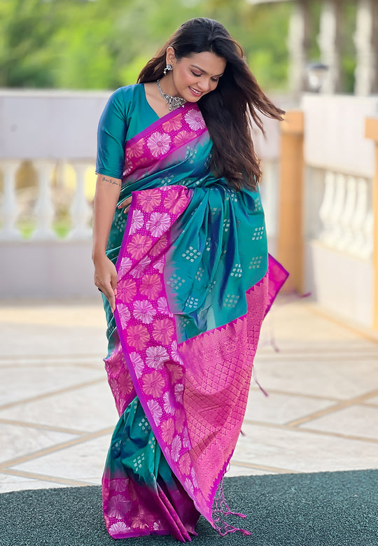 Rama Banarasi Silk Blend Saree With Blouse Piece