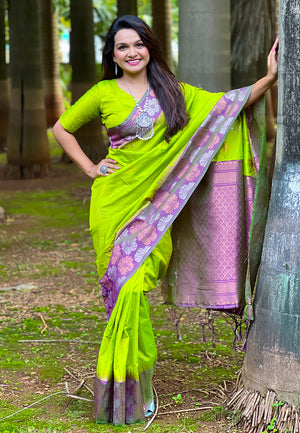 Lemon Banarasi Silk Blend Saree With Blouse Piece