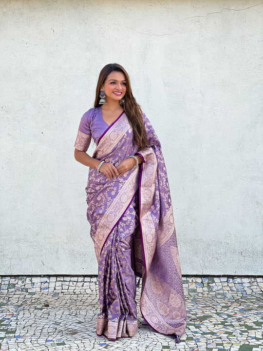 Levender Banarasi Silk Blend Saree With Blouse Piece