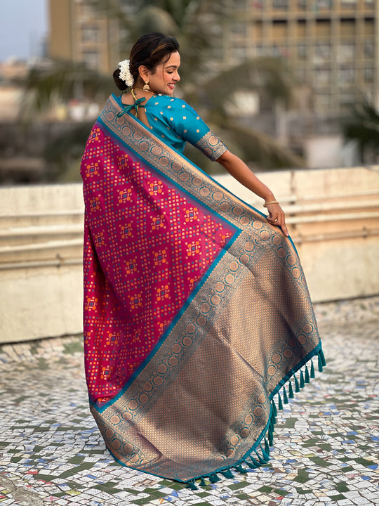 Maroon Banarasi Silk Blend Saree With Blouse Piece