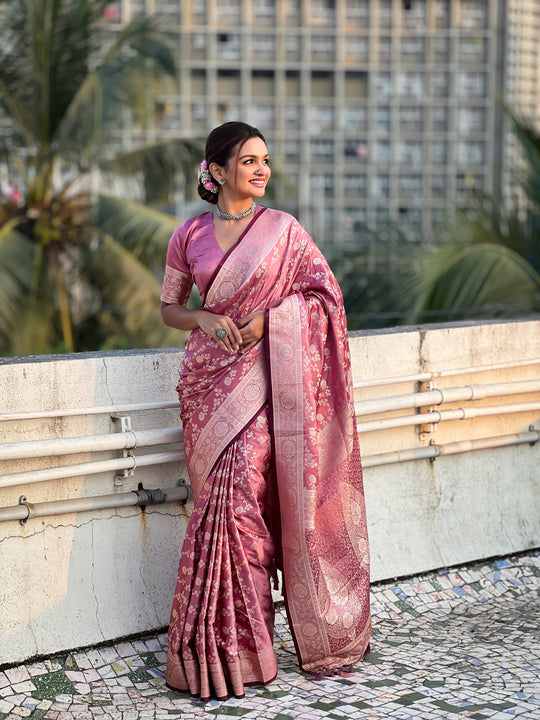Pink Banarasi Silk Blend Saree With Blouse Piece