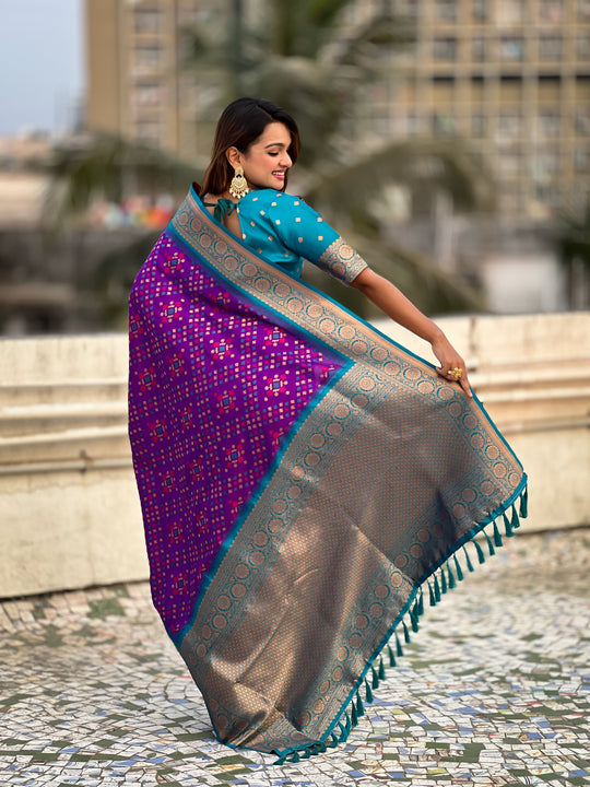 Wine Banarasi Silk Blend Saree With Blouse Piece