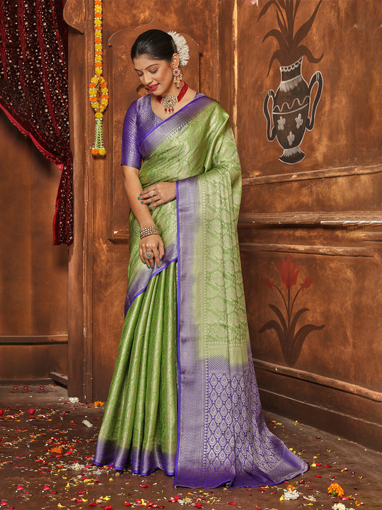 Green Banarasi Silk Blend Saree With Blouse Piece