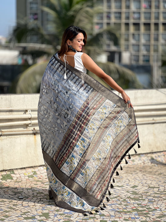 Grey Banarasi Silk Blend Saree With Blouse Piece