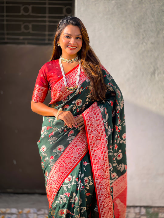 Green Banarasi Silk Blend Saree With Blouse Piece