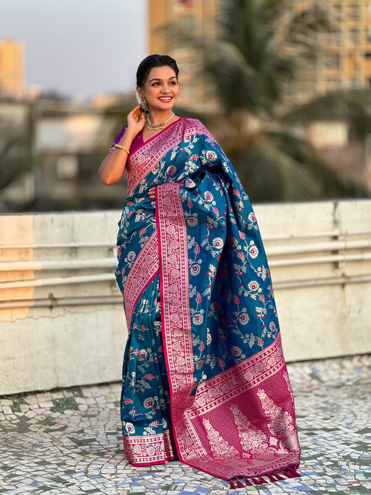 Blue Banarasi Silk Blend Saree With Blouse Piece