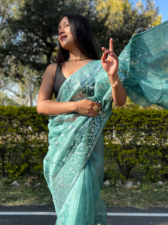 Green Organza Saree With Blouse Piece