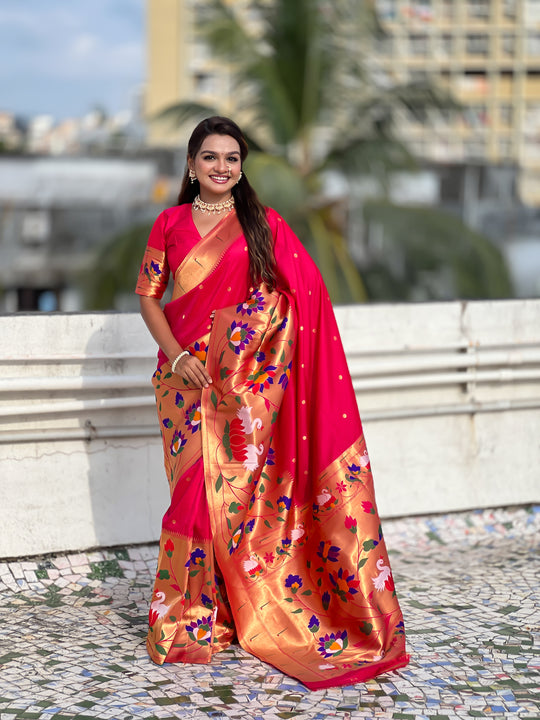 Pink Banarasi Silk Blend Saree With Blouse Piece