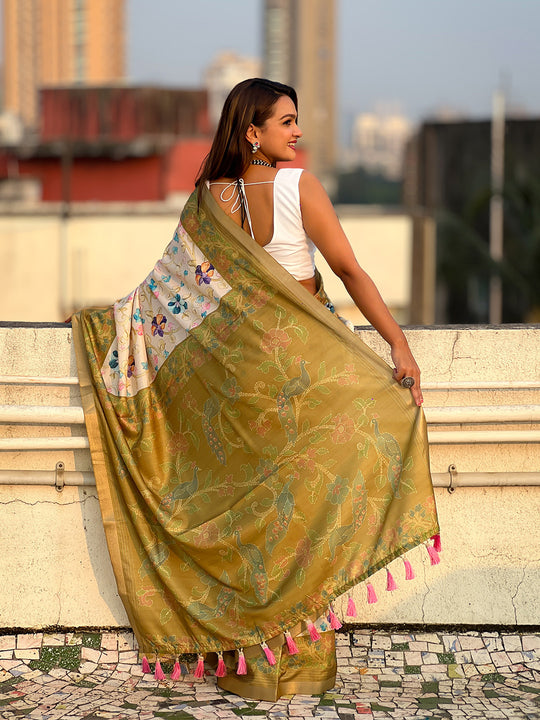 Green Banarasi Silk Blend Saree With Blouse Piece