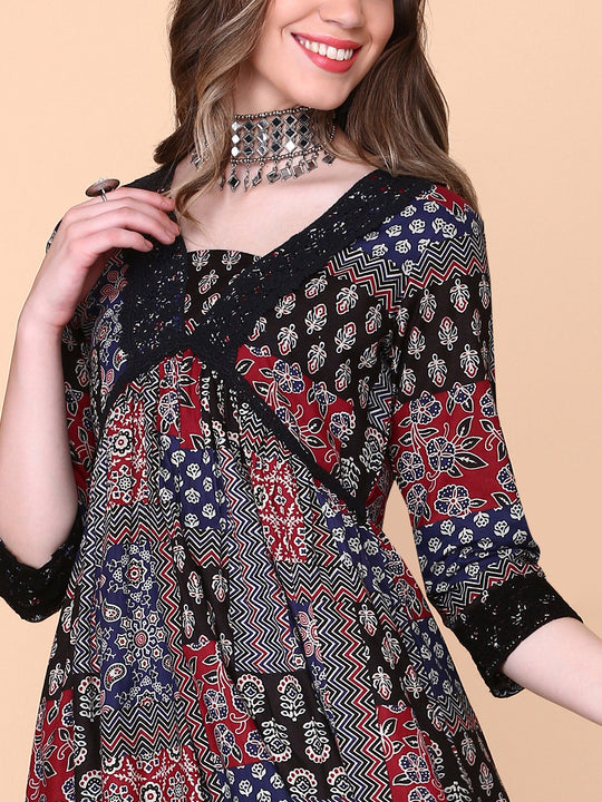 V-Neck Floral Printed Empire Pure Cotton A-Line Kurta with Trousers