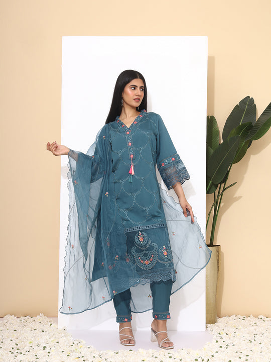 Floral Embroidered Regular Thread Work Pure Cotton Kurta with Trousers & Dupatta