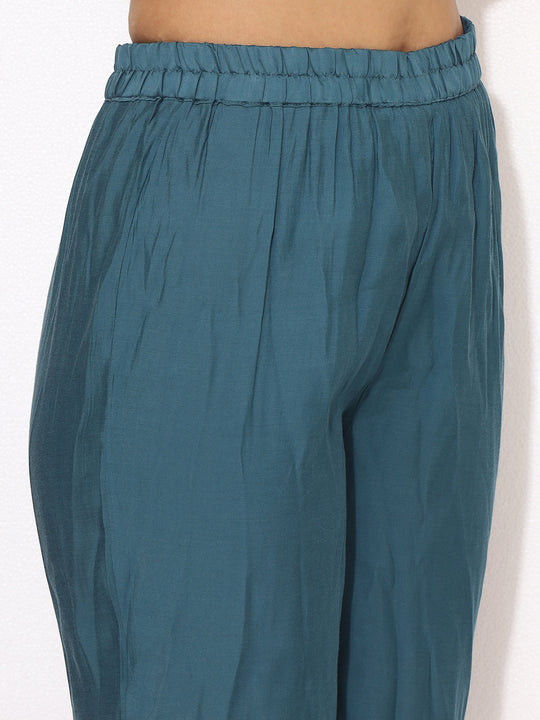 Floral Embroidered Regular Thread Work Pure Cotton Kurta with Trousers & Dupatta