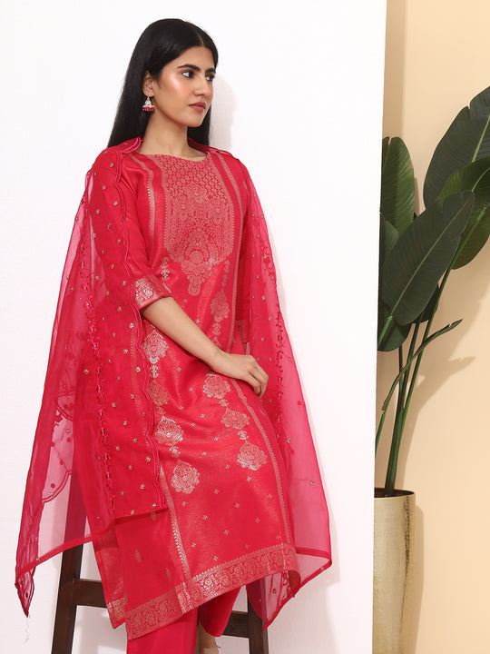 Ethnic Motifs woven design round Neck Three-Quarter Sleeves Kurta Set