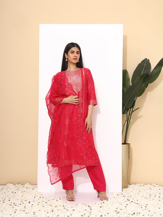 Ethnic Motifs woven design round Neck Three-Quarter Sleeves Kurta Set