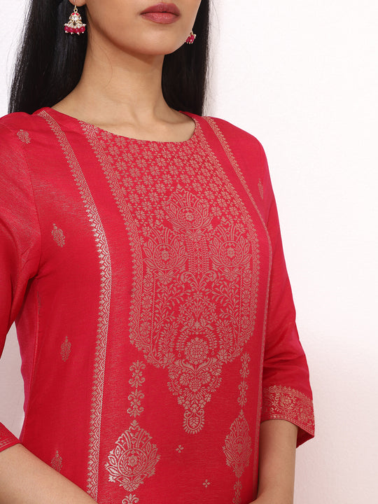 Ethnic Motifs woven design round Neck Three-Quarter Sleeves Kurta Set