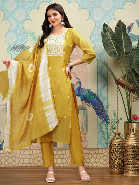 Ethnic Motifs Embroidered Thread Work Straight Kurta with Trousers & Dupatta