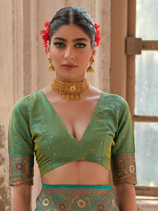 Wine Banarasi Silk Zari Woven Saree With Blouse Piece