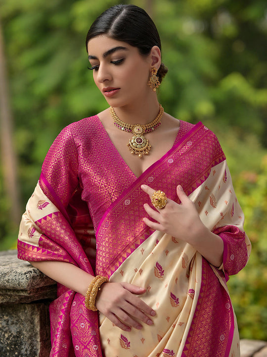 Cream Banarasi Silk Zari Woven Saree With Blouse Piece