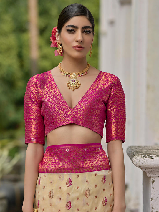 Cream Banarasi Silk Zari Woven Saree With Blouse Piece