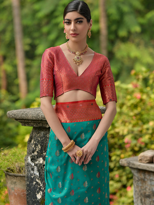 Blue Banarasi Silk Zari Woven Saree With Blouse Piece