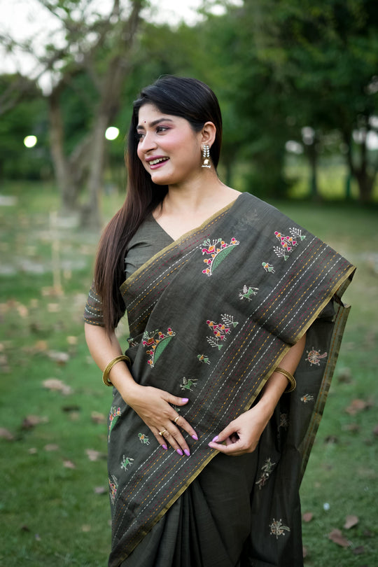 Black Tussar SilkTraditional Thread Work Designer Saree with Blouse