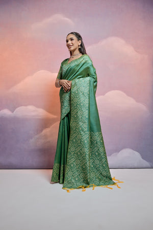 Green Handloom Raw Silk Weaving Designer Saree with Blouse