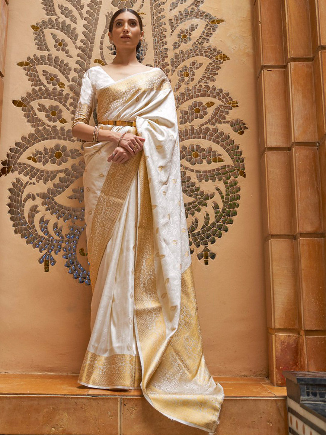 Earrings for white saree discount