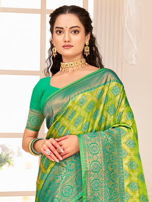 Green Kanjivaram Silk Saree With Blouse Piece