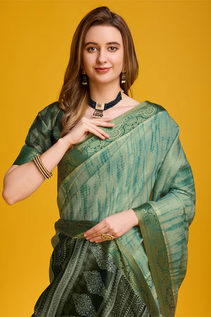 Green Silk Saree With Blouse Piece