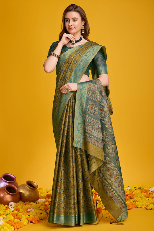 Green Silk Saree With Blouse Piece
