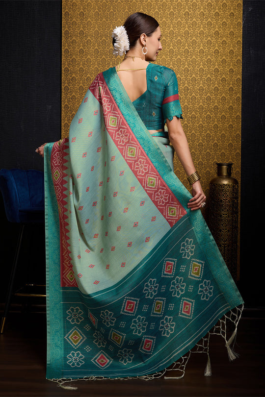 Sea Green Silk Saree With Blouse Piece
