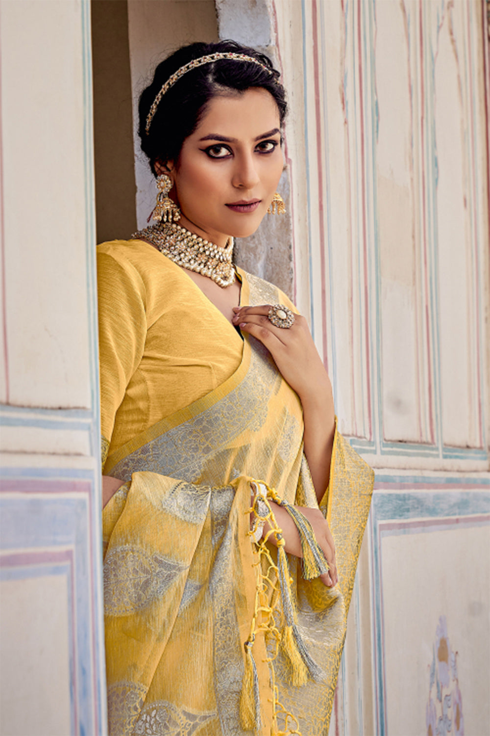 Womens Linen Yellow Saree With Blouse Piece