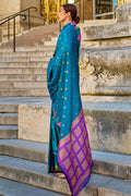 Blue Kadhi Silk Saree With Blouse Piece